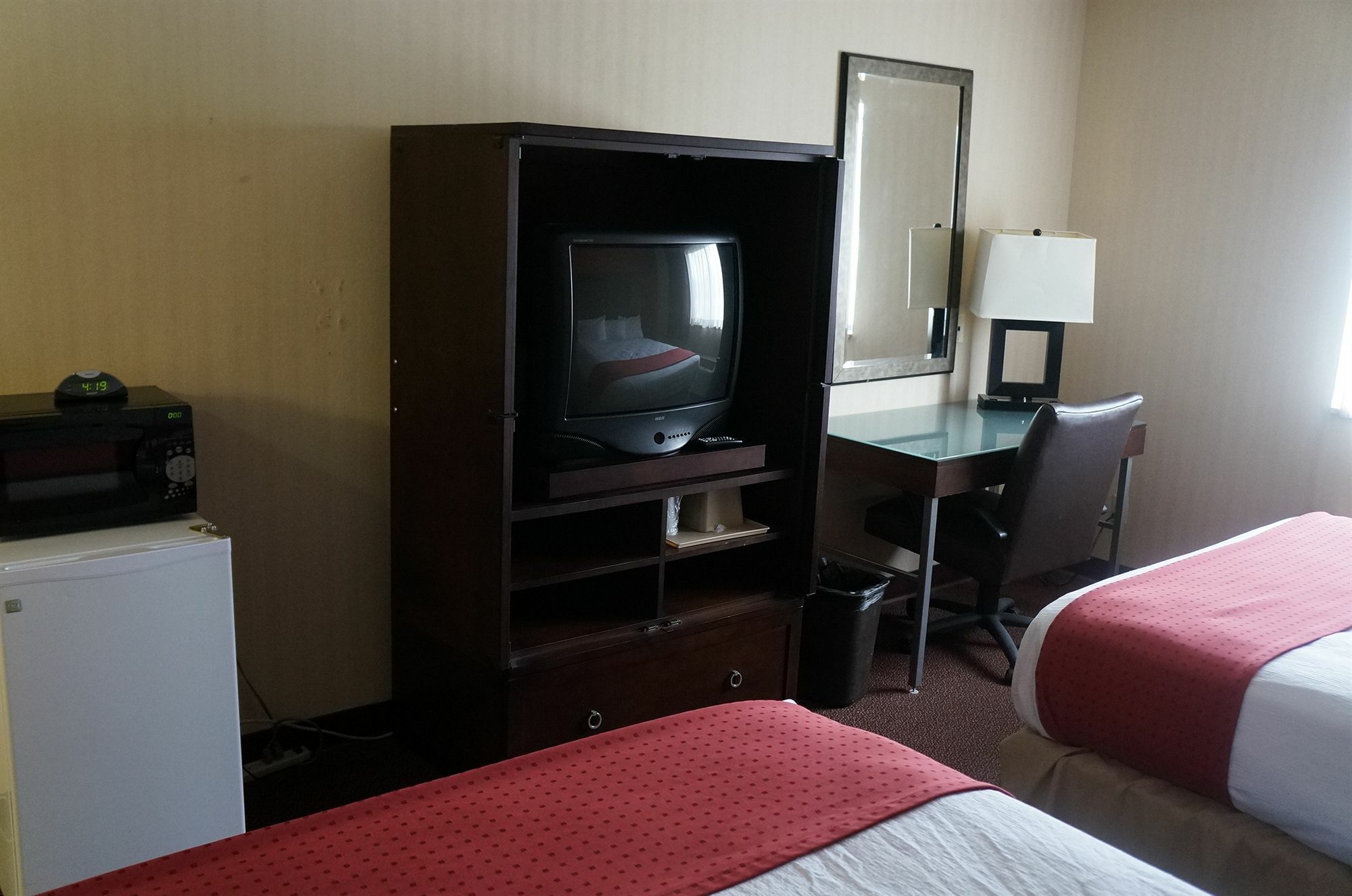 Super 8 By Wyndham Fort Scott Eksteriør billede
